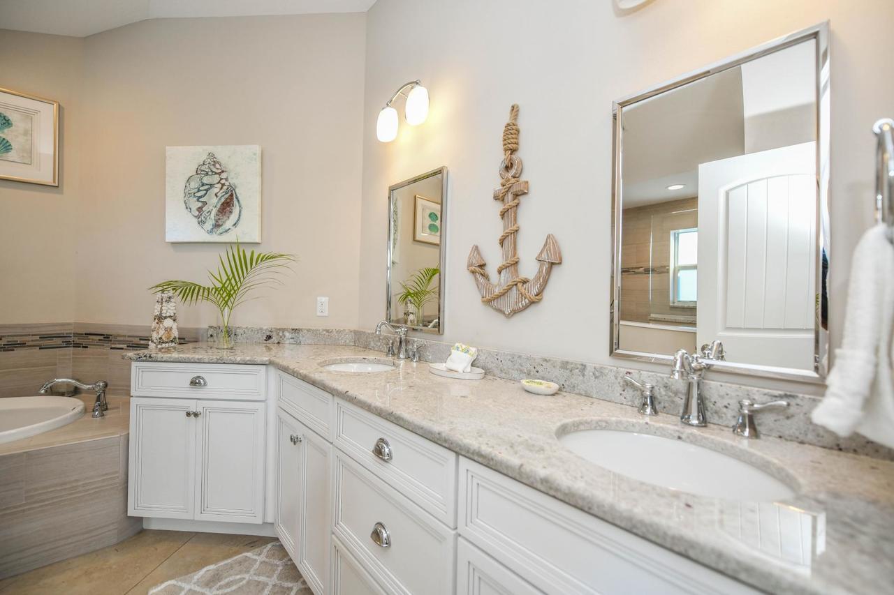 Nautical Tides Villa Брейдентон Бийч Екстериор снимка