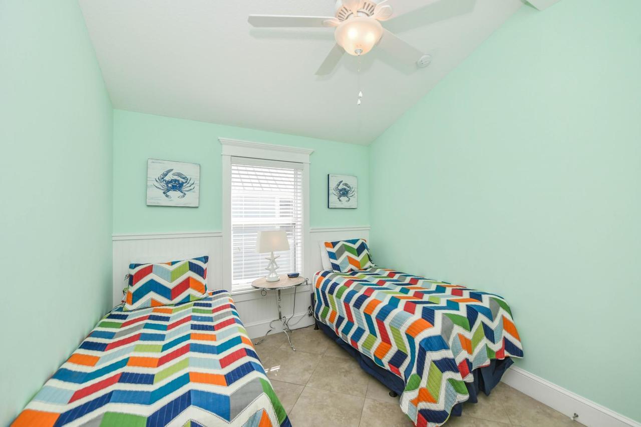 Nautical Tides Villa Брейдентон Бийч Екстериор снимка