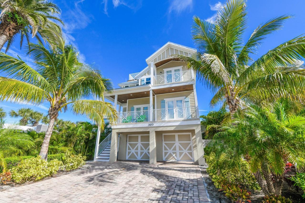 Nautical Tides Villa Брейдентон Бийч Екстериор снимка