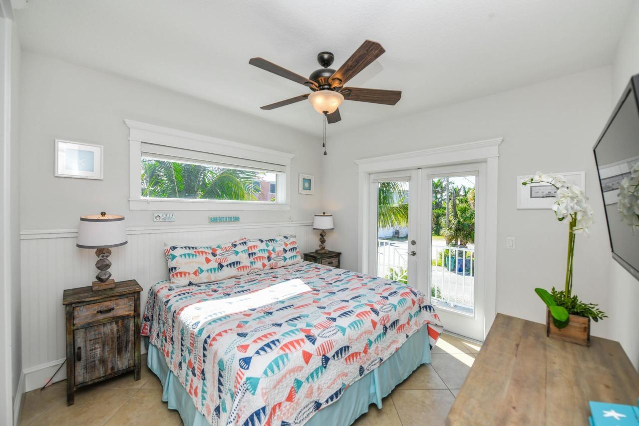 Nautical Tides Villa Брейдентон Бийч Екстериор снимка